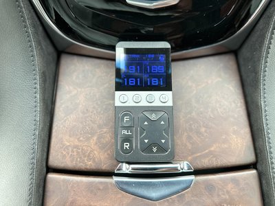 CADILLAC ESCALADE - 9