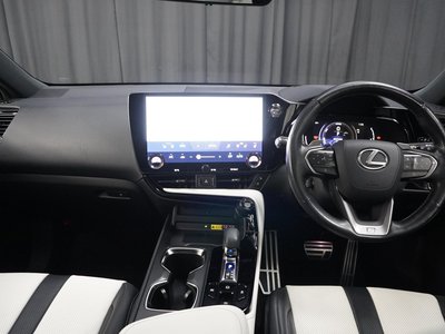 صورة مصغرة 15 لـ 2023 Lexus NX