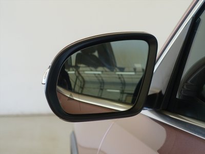 MERCEDES-BENZ GLB - 6