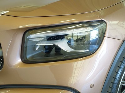 MERCEDES-BENZ GLB - 8