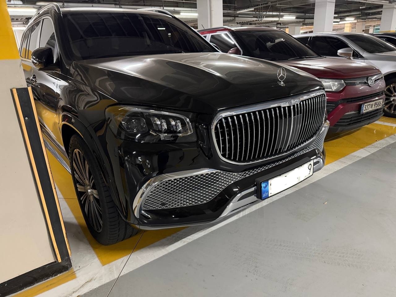 MERCEDES-BENZ GLS - View 1