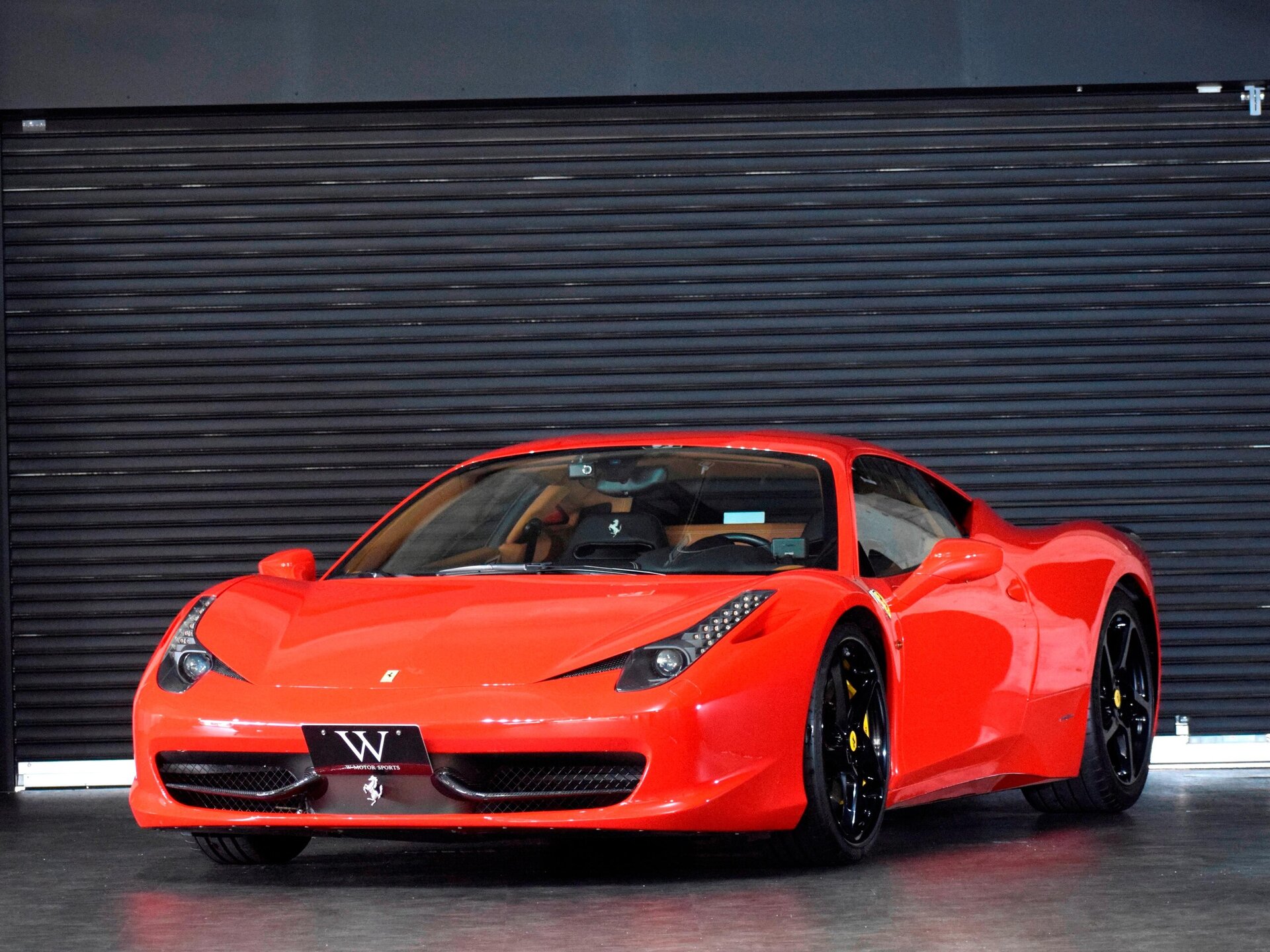 FERRARI 458 ITALIA - View 1