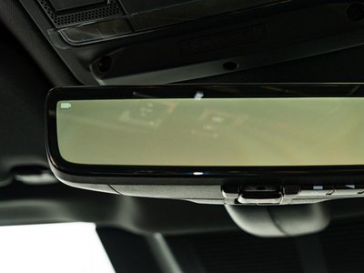 LAND ROVER DEFENDER - 6