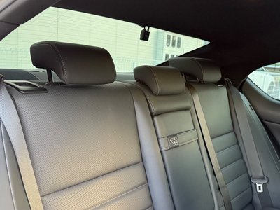 LEXUS IS F SPORT - 9