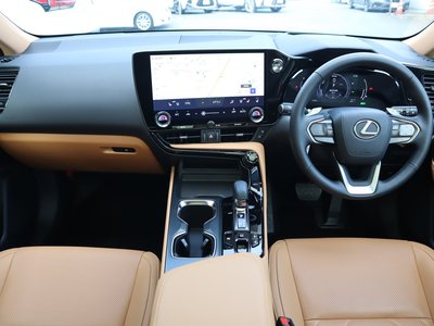 2025 Lexus NX 照片 8