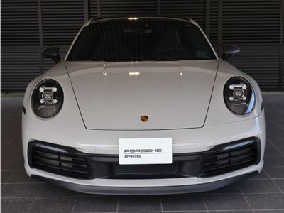 2024 Porsche 911 photo 2
