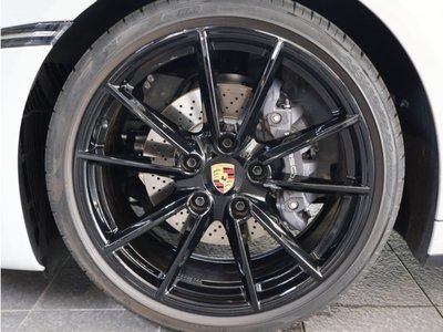 2024 Porsche 911 photo 10