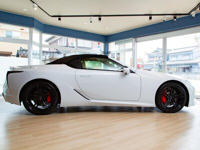 LEXUS LC CONVERTIBLE - 8