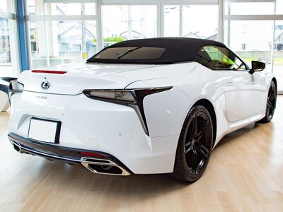 LEXUS LC CONVERTIBLE - 9