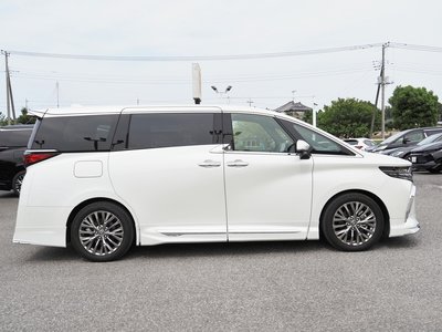 2025 TOYOTA ALPHARD photo 9