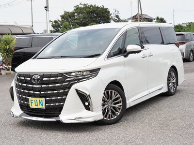2025 TOYOTA ALPHARD photo 4