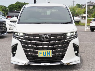 2025 TOYOTA ALPHARD photo 2