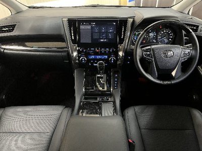 TOYOTA ALPHARD - 3