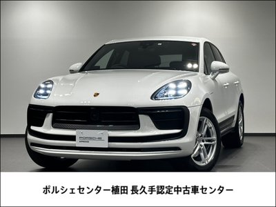 PORSCHE MACAN - 1