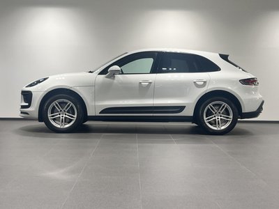 PORSCHE MACAN - 2