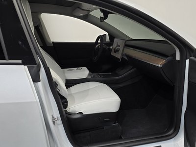 صورة مصغرة 17 لـ 2022 Tesla MODEL Y