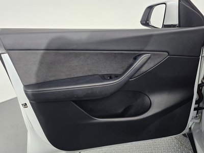 صورة مصغرة 15 لـ 2022 Tesla MODEL Y