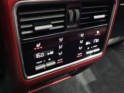 2022 Porsche CAYENNE 缩略图 19