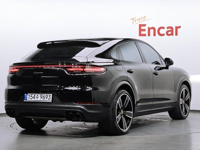 2022 Porsche CAYENNE 照片 4