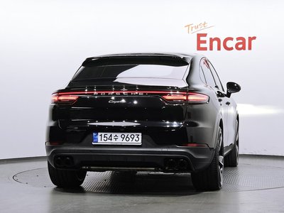 2022 Porsche CAYENNE 照片 3