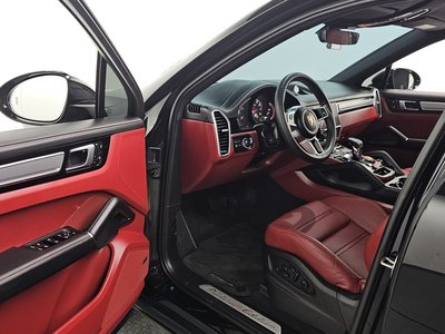 2022 Porsche CAYENNE 照片 10
