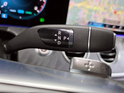 MERCEDES-BENZ E-CLASS - 9