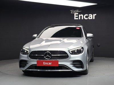 MERCEDES-BENZ E-CLASS - 2