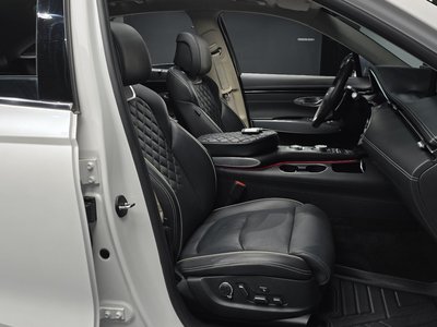 صورة مصغرة 16 لـ 2022 Genesis ELECTRIFIED GV70