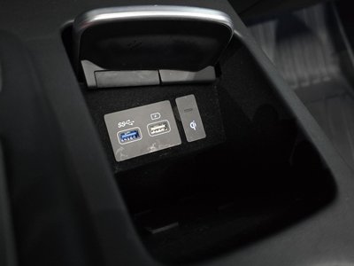 صورة مصغرة 35 لـ 2022 Genesis ELECTRIFIED GV70