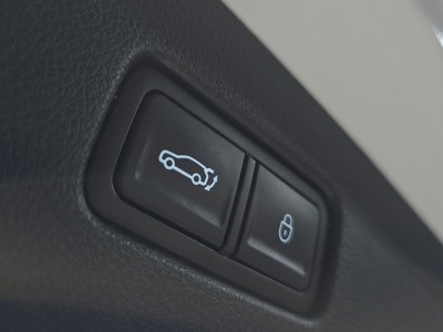 صورة مصغرة 26 لـ 2022 Genesis ELECTRIFIED GV70