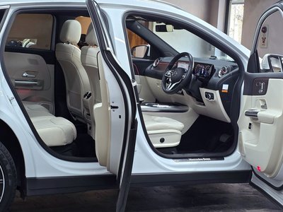 MERCEDES-BENZ GLA - 9