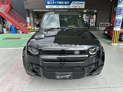 LAND ROVER DEFENDER - 4