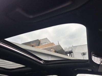 MERCEDES-BENZ E-CLASS - 8