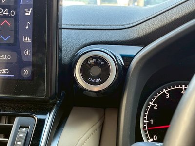 صورة مصغرة 96 لـ 2023 Toyota LAND CRUISER 300
