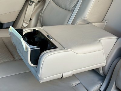 صورة مصغرة 149 لـ 2023 Toyota LAND CRUISER 300