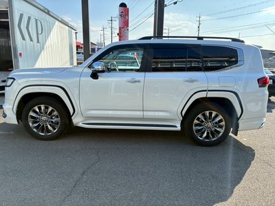 صورة مصغرة 69 لـ 2023 Toyota LAND CRUISER 300
