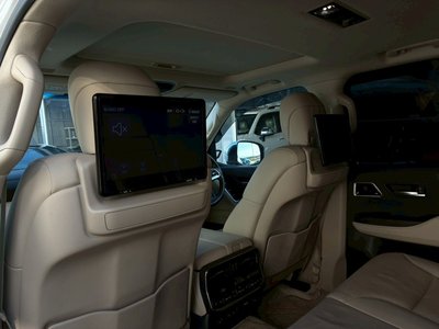 TOYOTA LAND CRUISER 300 - 5