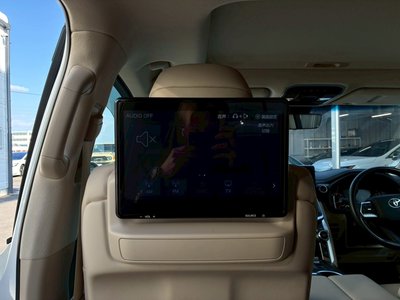 صورة مصغرة 146 لـ 2023 Toyota LAND CRUISER 300