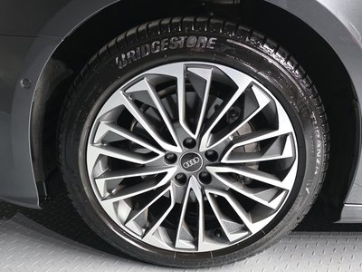 AUDI A6 - 6