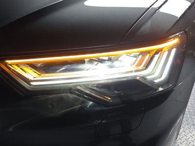 AUDI A6 - 9