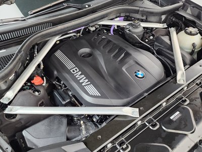 BMW X7 - 7