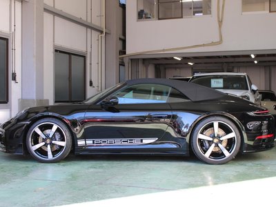 PORSCHE 911 CABRIOLET - 4