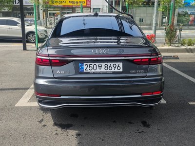AUDI A8 - 3