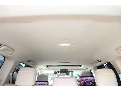 2022 Toyota LAND CRUISER 300 — миниатюра 21