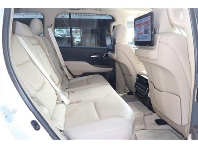 2022 Toyota LAND CRUISER 300 — миниатюра 12