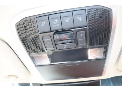 2022 Toyota LAND CRUISER 300 — миниатюра 24