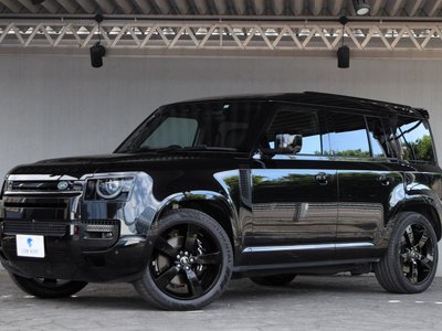 LAND ROVER DEFENDER - 7