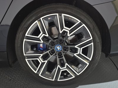 2024 BMW 5 SERIES 照片 8