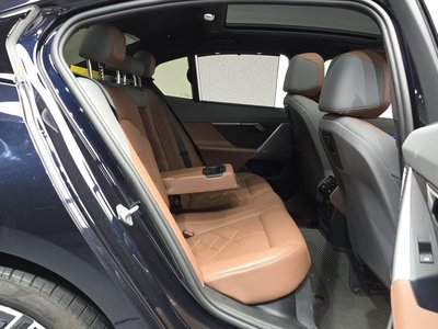 صورة مصغرة 18 لـ 2024 BMW 5 SERIES