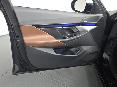 صورة مصغرة 27 لـ 2024 BMW 5 SERIES